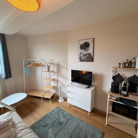 L Escapade Parisienne Netflix Paris Et * Montfermeil