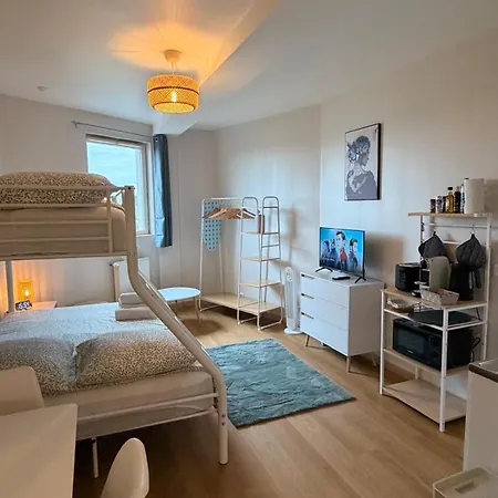 L Escapade Parisienne Netflix Paris Et Apartment