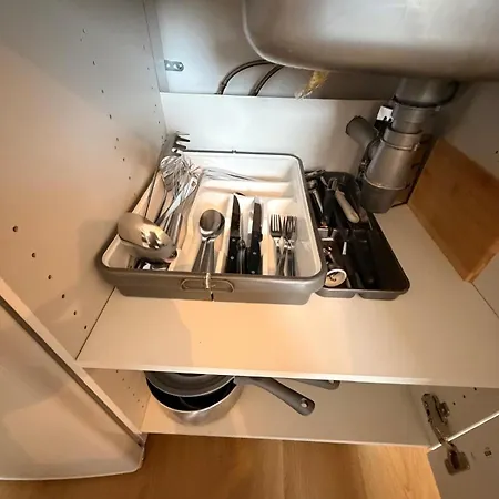 Apartment L Escapade Parisienne Netflix Paris Et Montfermeil